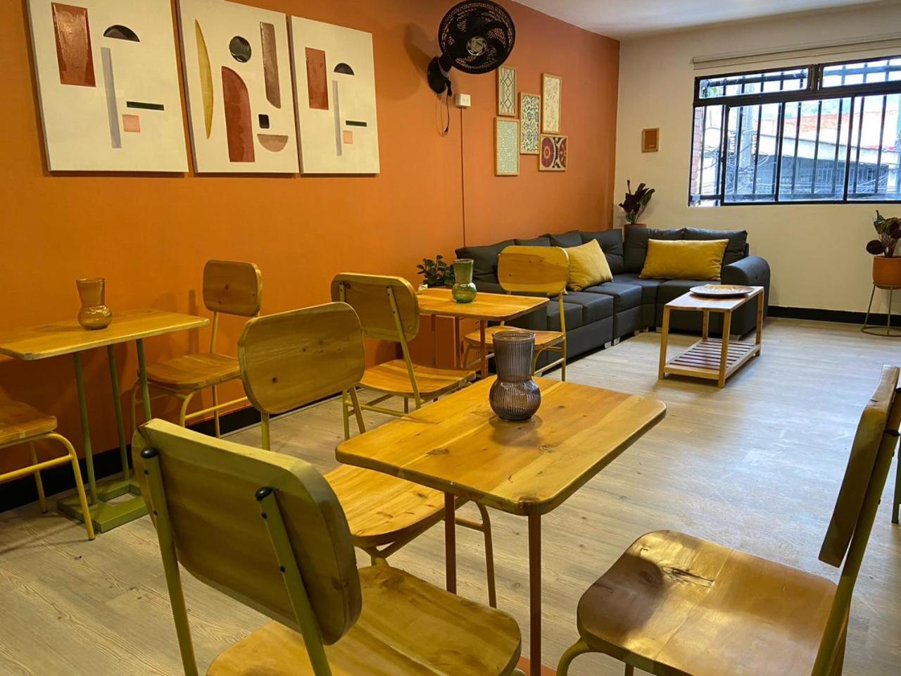 Apartments In La Seventy 메딜린 외부 사진